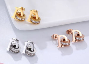 Fashion Letter D Titanium Steel Plating Inlay Rhinestones Ear Studs