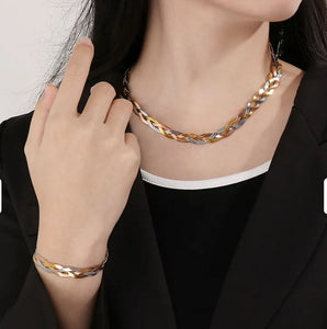 Tri-Color Omega Style Collar Titanium Steel Necklace and Bracelet Set