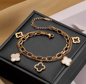 Fashion Four Leaf Clover Titanium Steel Plating Bracelet - Rose Gold