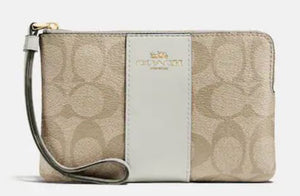 Coach Corner Zip Wristlet In Signature Canvas - Gold/Light Khaki Chalk